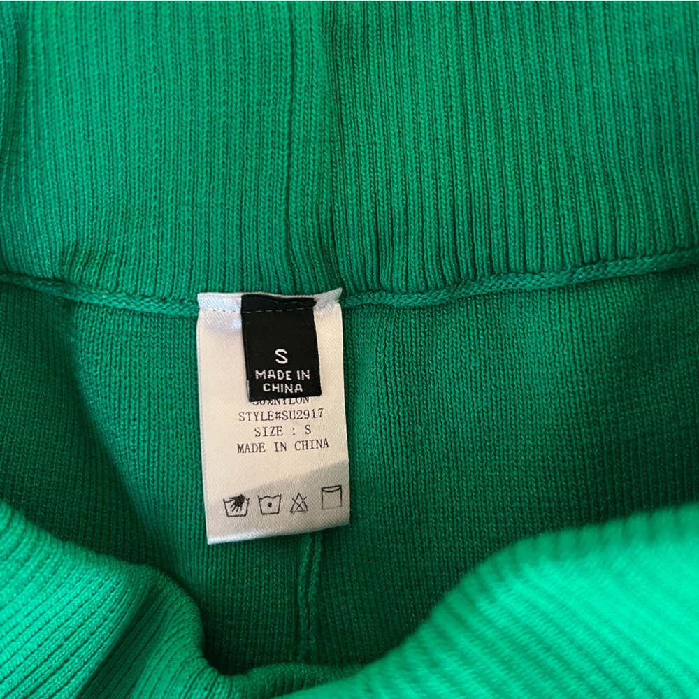 Green set - Picture 3 of 4